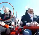 ¡Se estrella una paloma en esta atracción de Ferrari Land y acaba con sangre en la cara!