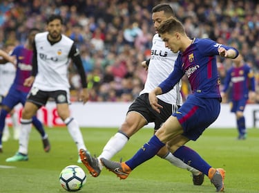 En 2013 fichó por el Barcelona pero jugó toda la temporada en el filial. No será hasta el El 4 de julio de 2016 cuando el Barcelona lo recompró por 3.250.000 euros. Jugó con el Barcelona hasta la temporada 18/19 que se marchó cedido al Arsenal hasta final de temporada.