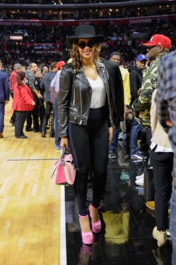 Beyoncé y Jay Z no se habían querido perder, dos días antes, el anterior partido en casa de los Clippers ante los intratables Warriors. Acapararon todas las miradas en el Staples.