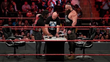 Seth Rollins, Stone Cold Steve Austin y Braun Strowman, en Raw.