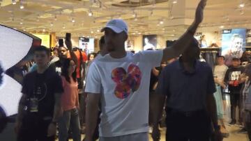 Stephen Curry desata pasiones allá donde va ¡locura en China!