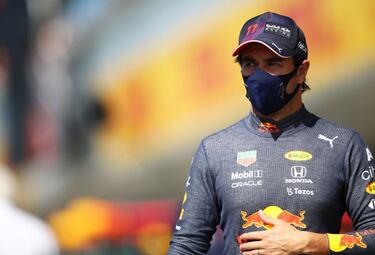 Checo Pérez falla en la carrera sprint y largará último en Inglaterra