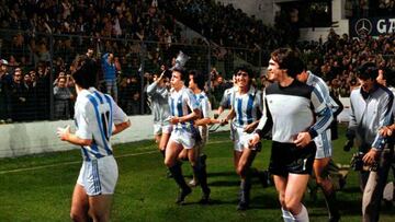 Fue campeona en la primera edicin de la Supercopa en 1982. En la foto, la celebracin de los jugadores de la Real Sociedad en 1982. 