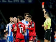 Sánchez Martínez expulsa a Unai.