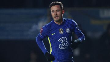 Saúl Ñíguez, durante un partido con el Chelsea.