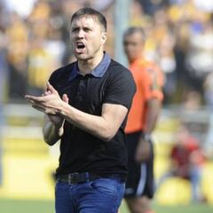 Coudet sorprende: “Sería interesante dirigir la U”