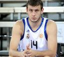 El Madrid busca un relevo provisional para Velickovic