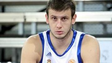 Velickovic será sometido a una artroscopia.