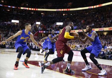 Irving decide el partido y dispara la rivalidad Cavaliers-Warriors