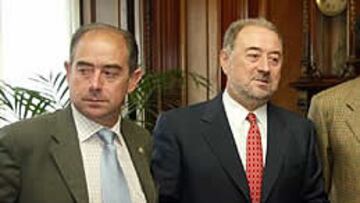 El alcalde plantea refundar el club a partir del Astur