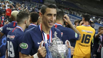 Angel Di Maria of PSG poses with the Cup and celebrates the victory following the French Cup final football match between Paris Saint-Germain (PSG) and AS Saint-Etienne (ASSE) on Friday 24, 2020 at the Stade de France in Saint-Denis, near Paris, France - Photo Juan Soliz / DPPI
 Juan Soliz / DPPI / AFP7 
 24/07/2020 ONLY FOR USE IN SPAIN