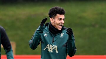 Carlos 'El Pibe' Valderrama habló del momento de Luis Díaz en Liverpool, destacó que lo más importante es la felicidad que muestra en cada partido