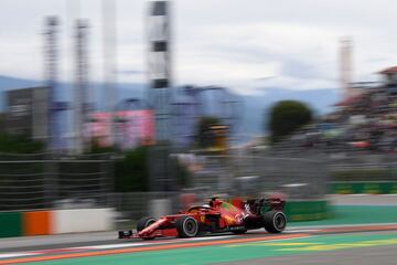Carlos Sainz adelant¨® a Lando Norris tras una gran salida del piloto espa?ol.