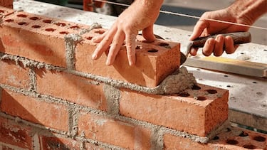 Pide una tarjeta gráfica puntera de 1.000 euros, llaman a la puerta y es Amazon con un ladrillo