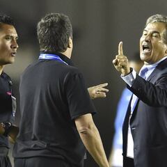 'Bolillo' vs. Pinto: la gresca de la Copa Centroamericana
