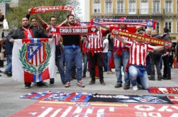 La afición del Atlético de madrid se desplazó hasta Múnich para dar todo su aliento al equipo.