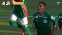 ¡Solo tiene 12 años y hace esto! Alucinen con las dos brutalidades de la joya del fútbol brasileño