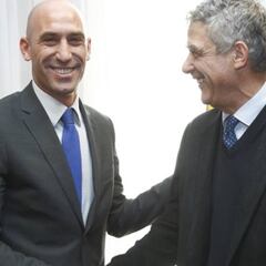 Rubiales pide el voto de censura a Villar el 24 de noviembre