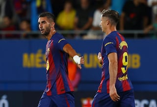 En la lucha por el ‘9′, Ferran sube y Lewandowski baja