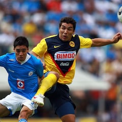 De Carlos Hermosillo a Salvador Cabañas: estos son los máximos goleadores de la historia del Clásico Joven