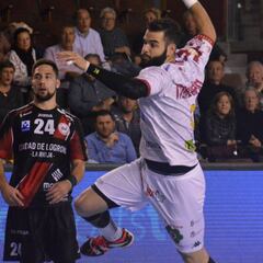 Ademar redondea una actuación coral ante Ciudad de Logroño