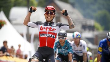 Caleb Ewan celebra su segunda victoria en el Tour de Bélgica 2021.