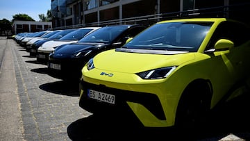 FILE PHOTO: BYD Dolphin Surf electric cars are parked infront of the venue where BYD carmaker holds a vehicle presentation event in Berlin, Germany May 21, 2025. REUTERS/Annegret Hilse/File Photo