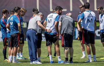 Molestias de Diego Costa en el entrenamiento.