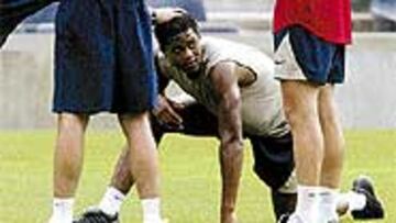 <B>ASUNTO ZANJADO</B>. Laporta y Kluivert solventaron el problema.