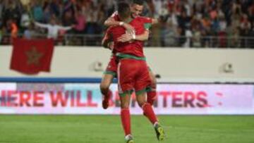 El Arabi celebra su gol con Marruecos ante Guniea Ecuatorial en el partido de clasificaci&oacute;n para el Mundial de Rusia 2018.