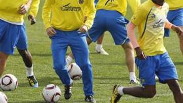 <b>OPTIMISTAS. </b>Borja Valero y Bruno Soriano quieren ganar al Leverkusen en Alemania.