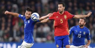 Italia y España igualaron 1-1 en Turín, en juego del grupo G por el paso al Mundial Rusia 2018. Vitolo marcó para el visitante y De Rossi para los locales.