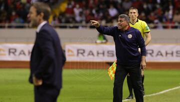 Costa Rica moverá sus piezas para enfrentar a México