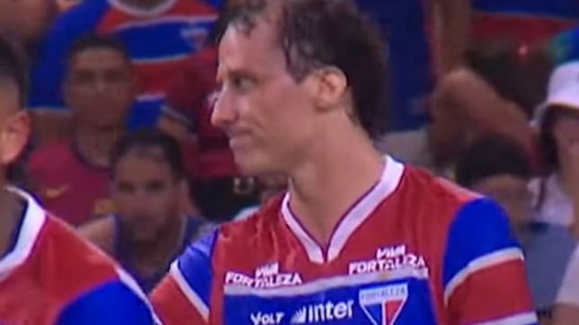 Impacto mundial con David Luiz