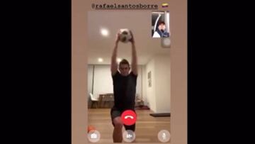 Borré y su entrenamiento desde casa