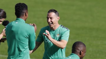 Guardado, en el entrenamiento de hoy.