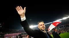 Soccer Football - Argentina Primera Division - River Plate v Racing Club - Estadio Mas Monumental, Buenos Aires, Argentina - July 28, 2023 River Plate coach Martin Demichelis celebrates after winning the Argentina Primera Division REUTERS/Agustin Marcarian