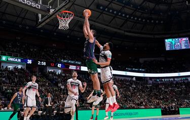 Tillie levanta al Unicaja ante un Granada valiente