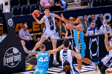 Mario Saint-Supery, con el Tizona Burgos en las semifinales de la Final Four de ascenso ante el Movistar Estudiantes.