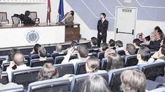 Albacete "Siento como si pilotara un elefante"