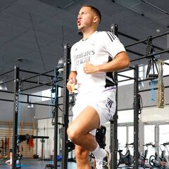 Hazard se quita la mochila