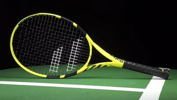 ¿Te atreverías a jugar con la raqueta de Rafa Nadal?