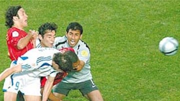 <b>UN CÓRNER, UN GOL Y UN CAMPEÓN. </b>Grecia se impuso a Portugal con el único córner que sacó en la final.