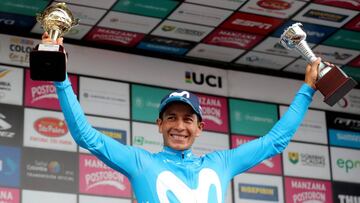 BOG201. MANIZALES (COLOMBIA), 11/02/2018.- El ciclista colombiano del Movistar Dayer Quintana, celebra luego de ganar la etapa final de la carrera Colombia Oro y Paz hoy, domingo 11 de febrero de 2018, en Manizales (Colombia). En una demostración d