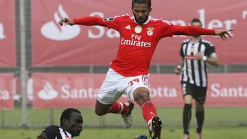 Mehdi Carcela contra el Nacional.