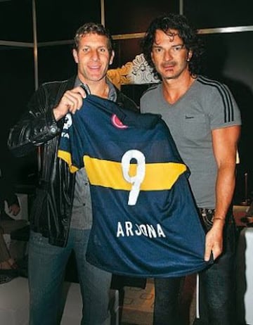 Ricardo Arjona (Boca).