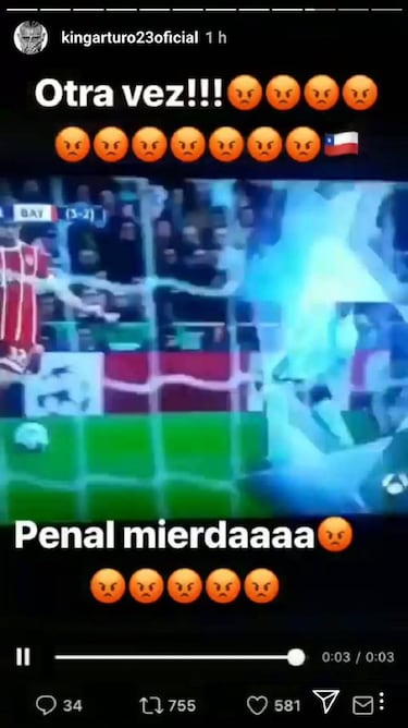 Vidal clama contra el arbitraje: "Otra vez!!! Penal mierdaaa"