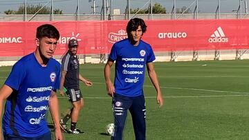 El ‘Cavani peruano’ llegó a Juan Pinto Durán para entrenar con Chile