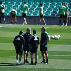 Pellegrini: "¿Arbitrajes? Las excusas sólo ensucian la Liga"