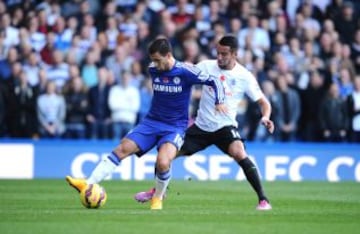 Mauricio Isla jugó los 90' en la derrota del QPR ante el Chelsea.